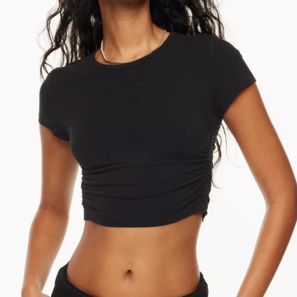 Aritzia TNA Malibu Cropped T-Shirt